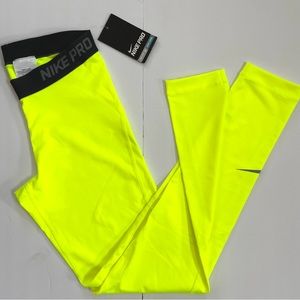 Woman’s NEW Nike Pro Running Workout Ankle Leggings (Medium)